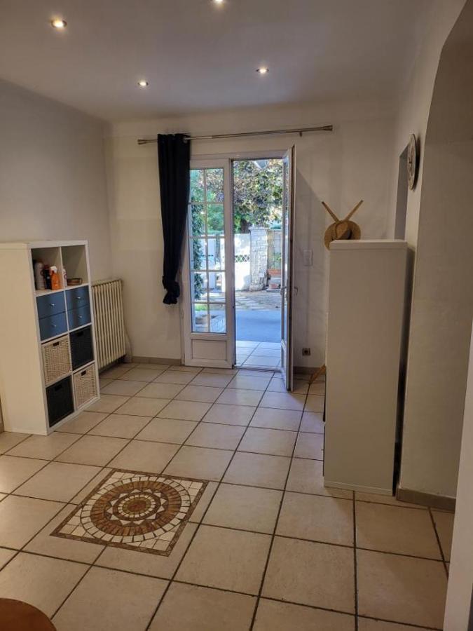 Grande Maison Avec 5 Chambres Et Jardin Avignon Exterior foto